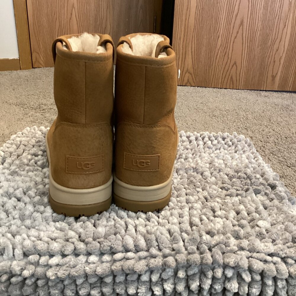 UGG Tan Winter Snow Boots | Cozy Warm Classic | Women’s 8.5 - Picture 4 of 7